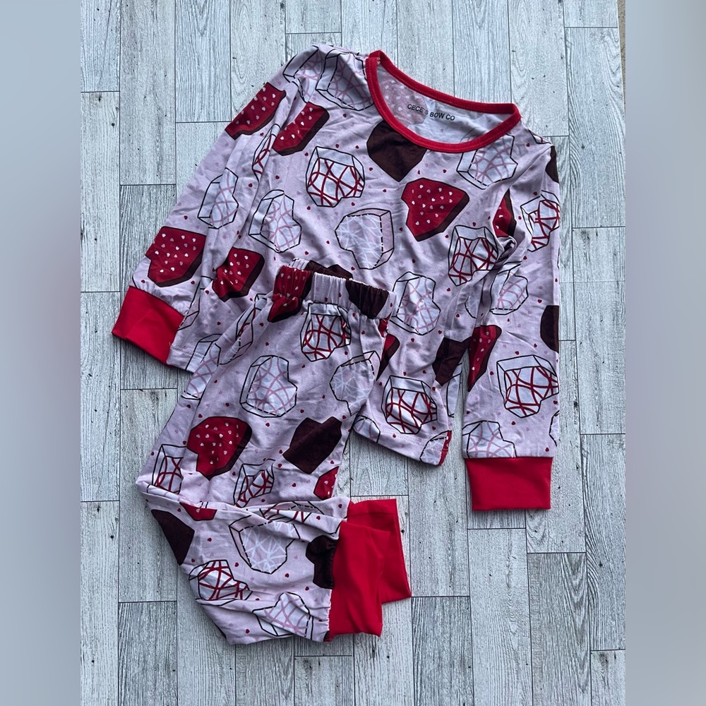 SOLD Baby and toddler Valentines heart brownie cakes bamboo two piece jammies